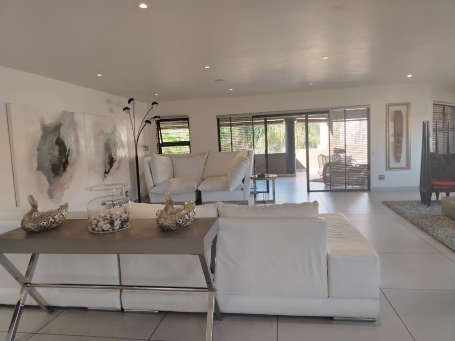 To Let 4 Bedroom Property for Rent in Sandton Central Gauteng