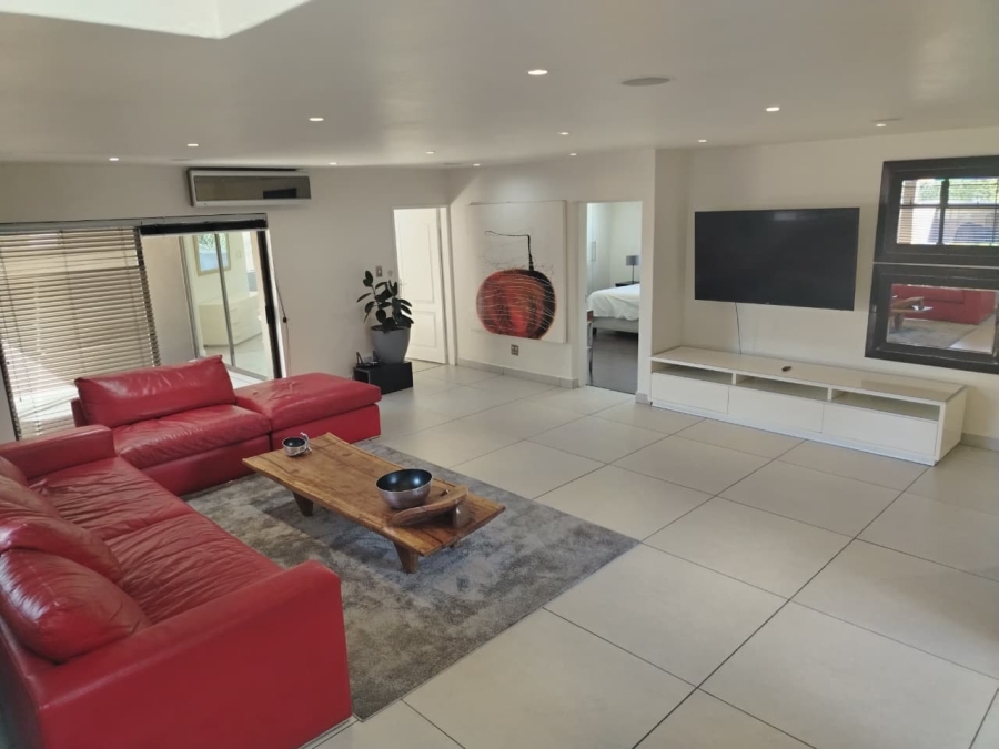 To Let 4 Bedroom Property for Rent in Sandton Central Gauteng