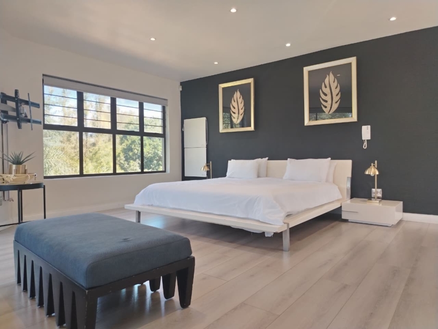 To Let 4 Bedroom Property for Rent in Sandton Central Gauteng