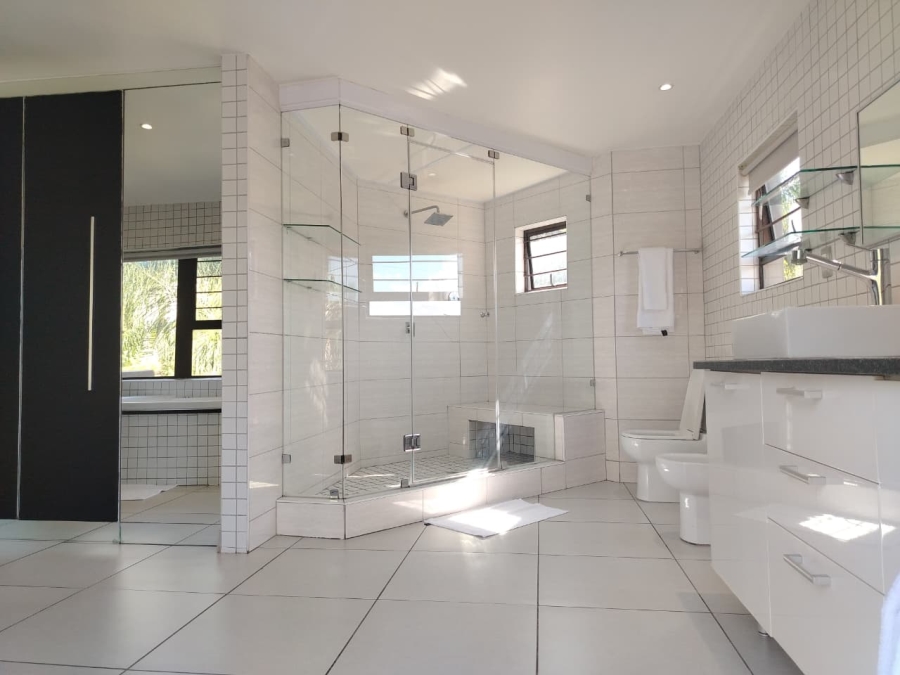 To Let 4 Bedroom Property for Rent in Sandton Central Gauteng