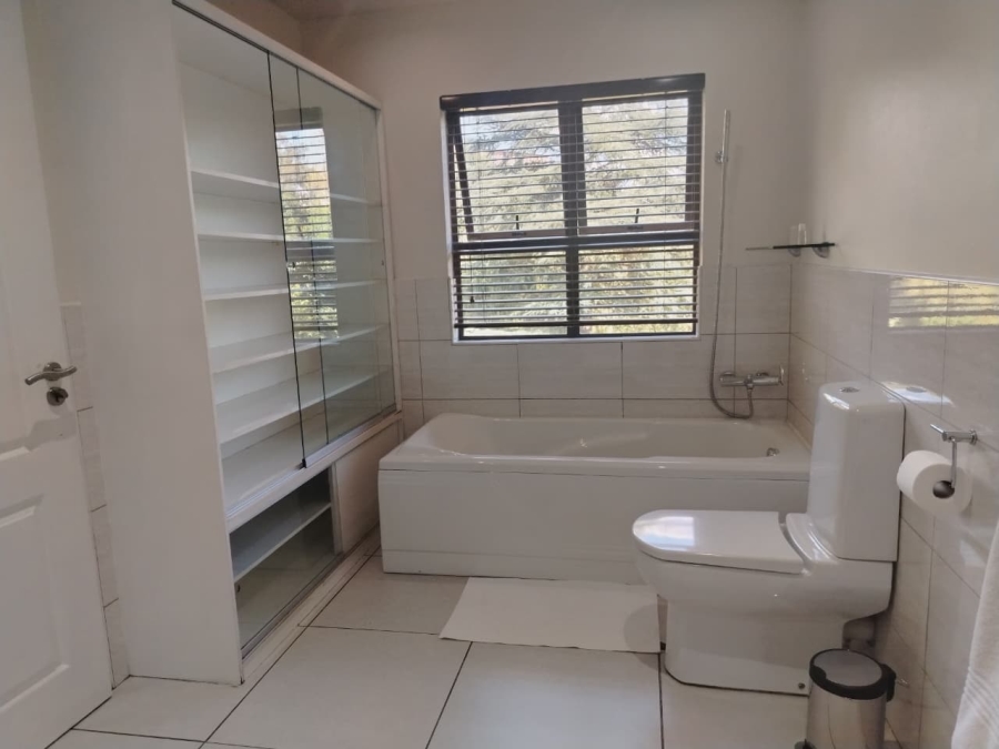 To Let 4 Bedroom Property for Rent in Sandton Central Gauteng