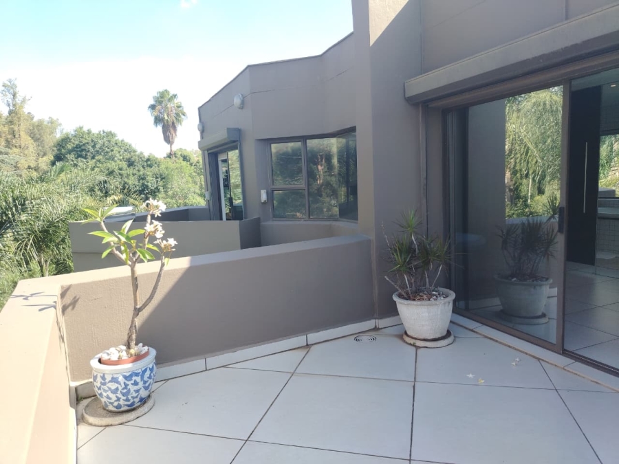 To Let 4 Bedroom Property for Rent in Sandton Central Gauteng