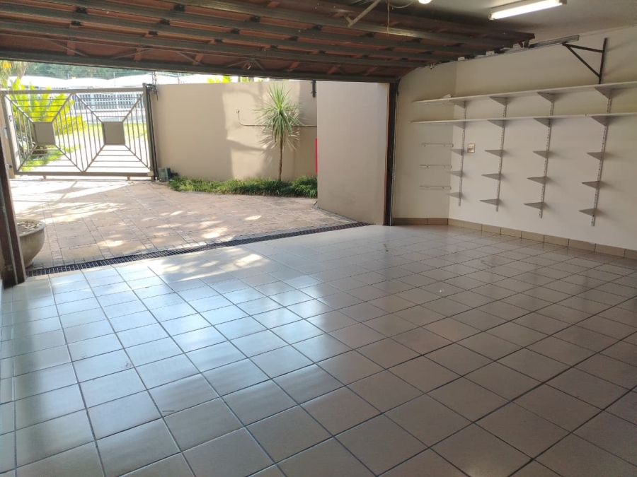 To Let 4 Bedroom Property for Rent in Sandton Central Gauteng