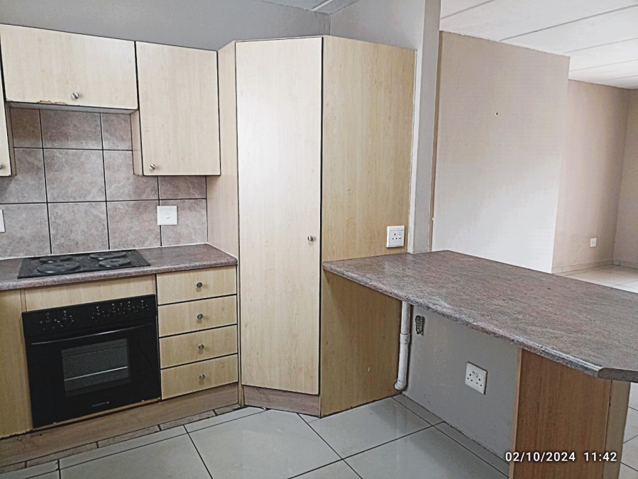 2 Bedroom Property for Sale in Sonneglans Gauteng