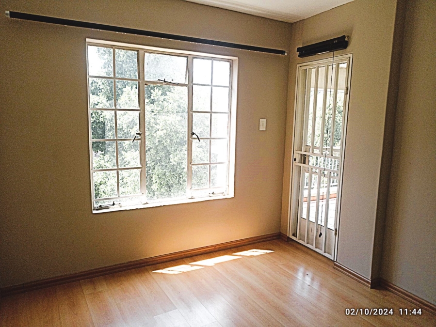 2 Bedroom Property for Sale in Sonneglans Gauteng