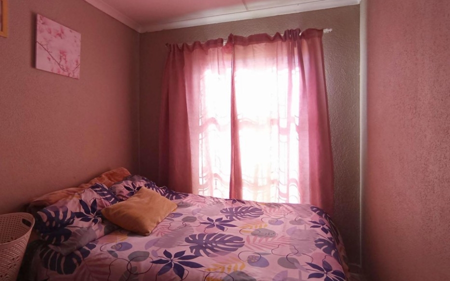 3 Bedroom Property for Sale in Rosslyn Gauteng