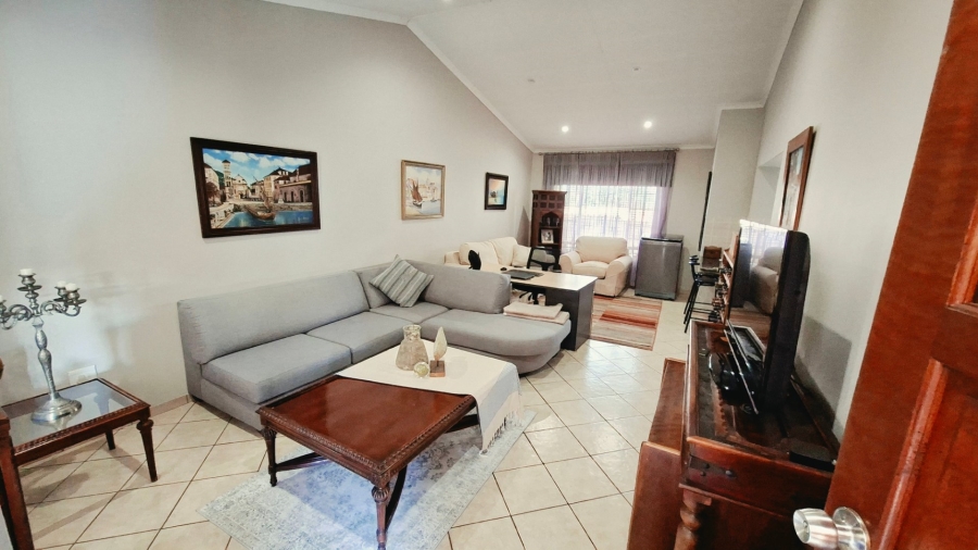 2 Bedroom Property for Sale in Olympus AH Gauteng