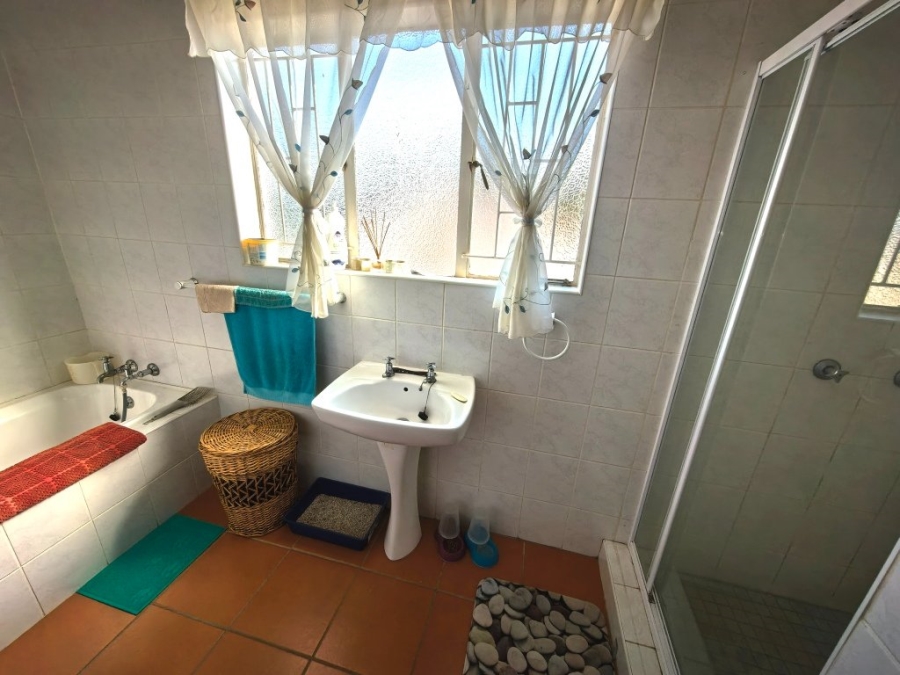 3 Bedroom Property for Sale in Rynfield Gauteng
