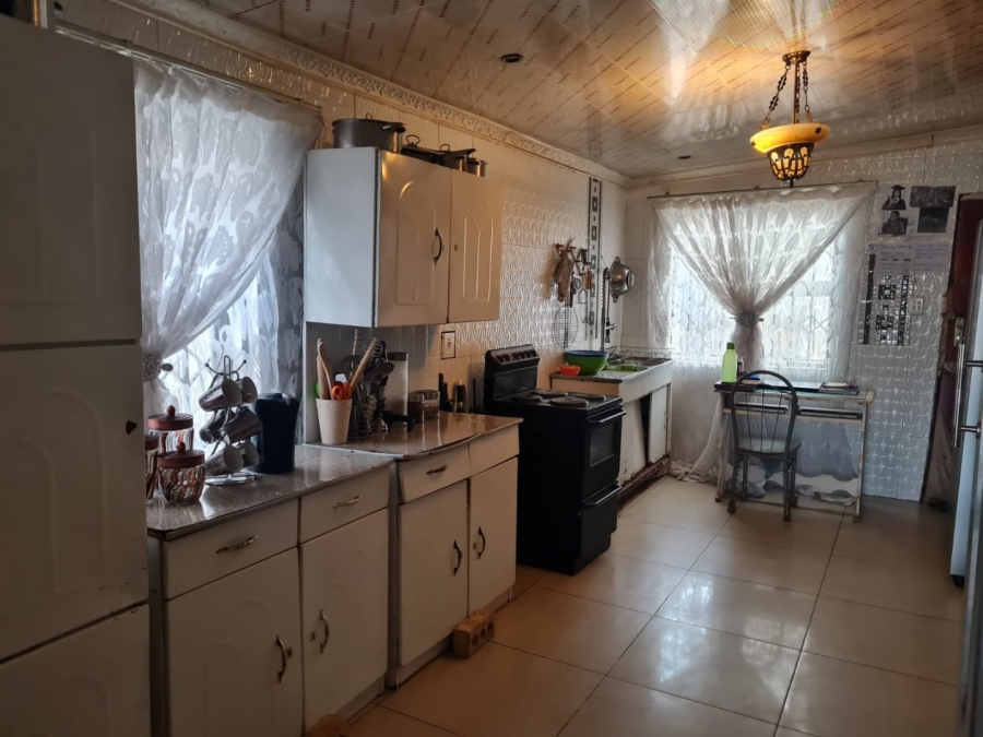 To Let 2 Bedroom Property for Rent in Moroka Gauteng