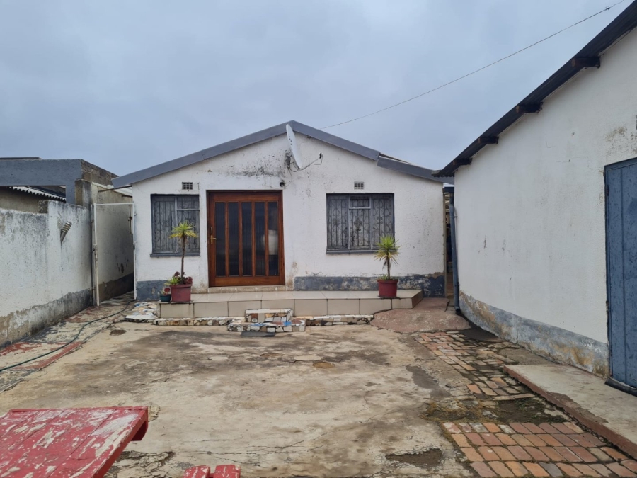 To Let 2 Bedroom Property for Rent in Moroka Gauteng