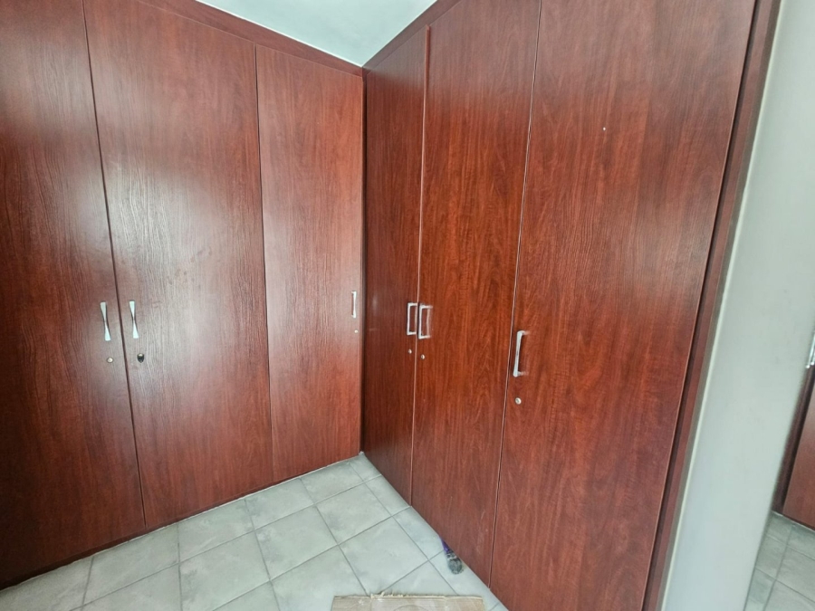 To Let 4 Bedroom Property for Rent in Eldoraigne Gauteng