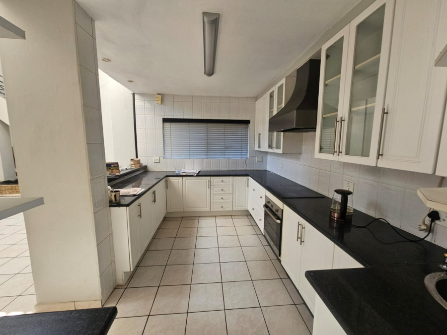To Let 4 Bedroom Property for Rent in Eldoraigne Gauteng