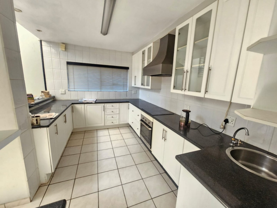 To Let 4 Bedroom Property for Rent in Eldoraigne Gauteng