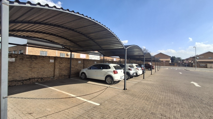To Let Commercial Property for Rent in Erasmus Gauteng