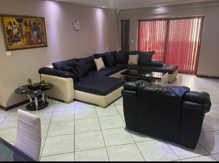 2 Bedroom Property for Sale in Sandton Central Gauteng
