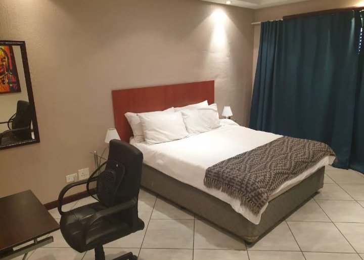 2 Bedroom Property for Sale in Sandton Central Gauteng
