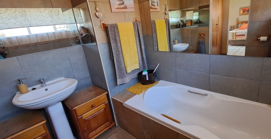 3 Bedroom Property for Sale in Helderkruin Gauteng