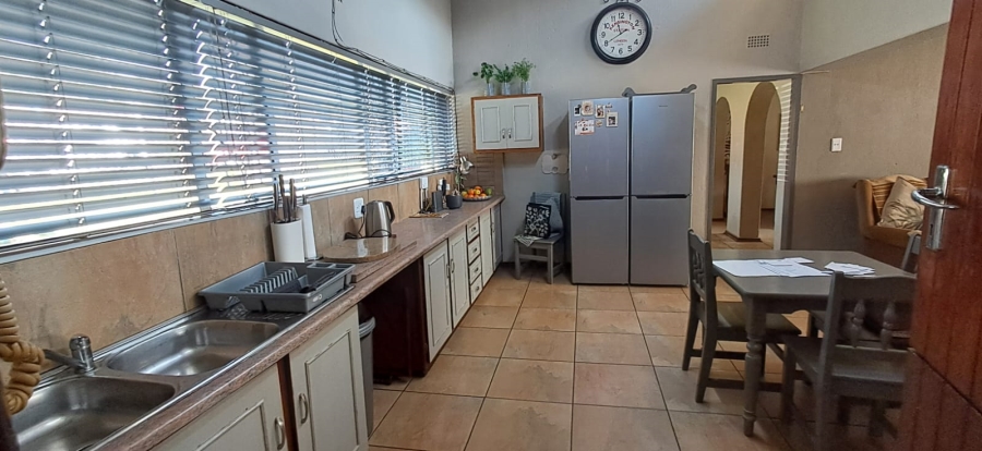 3 Bedroom Property for Sale in Helderkruin Gauteng