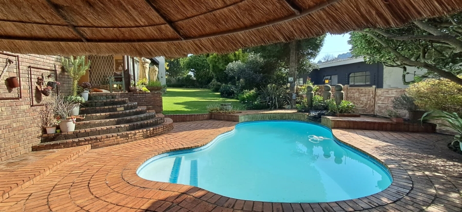 3 Bedroom Property for Sale in Helderkruin Gauteng