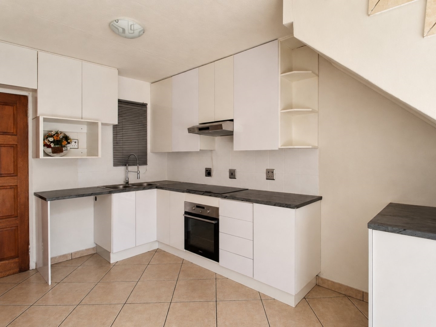 3 Bedroom Property for Sale in Illiondale Gauteng