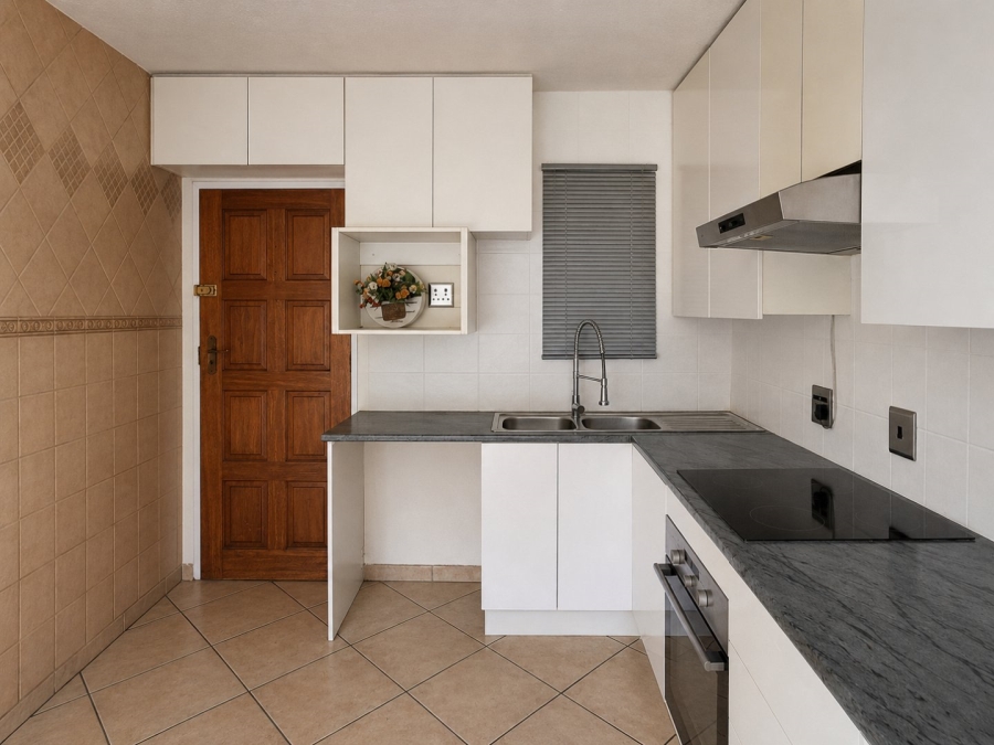 3 Bedroom Property for Sale in Illiondale Gauteng