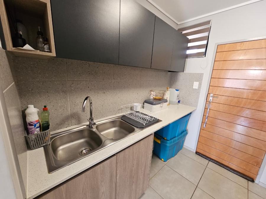 2 Bedroom Property for Sale in Amberfield Gauteng