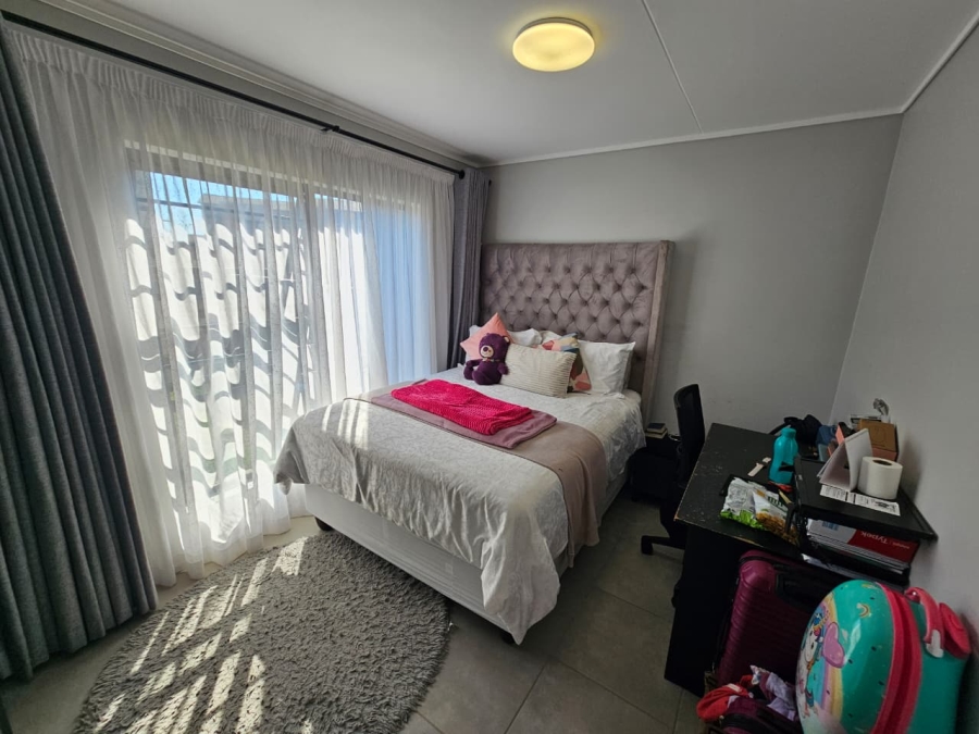 2 Bedroom Property for Sale in Amberfield Gauteng