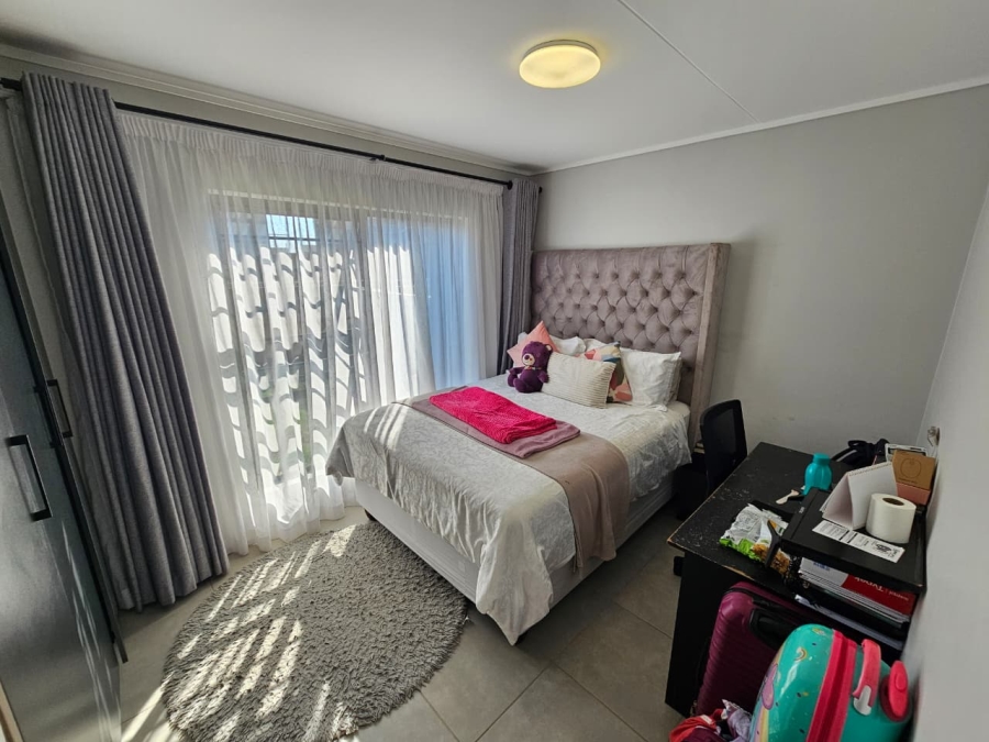 2 Bedroom Property for Sale in Amberfield Gauteng