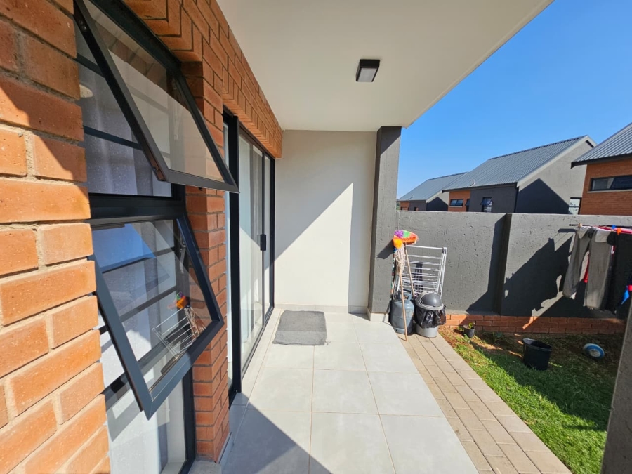 2 Bedroom Property for Sale in Amberfield Gauteng