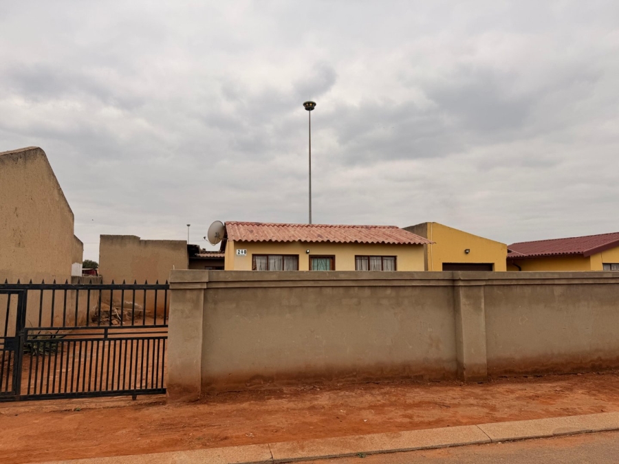 1 Bedroom Property for Sale in Vosloorus Ext 7 Gauteng
