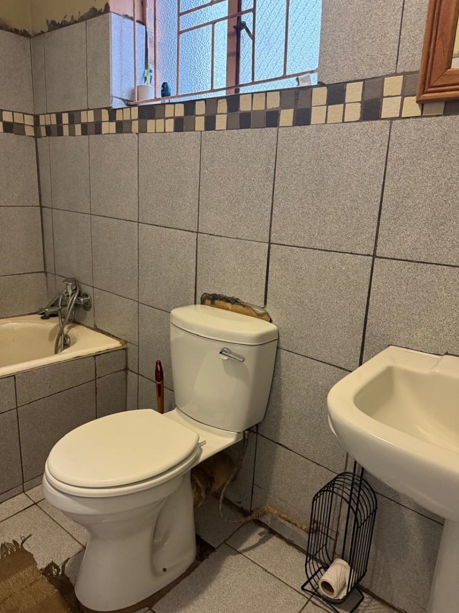 2 Bedroom Property for Sale in Tsakane Gauteng