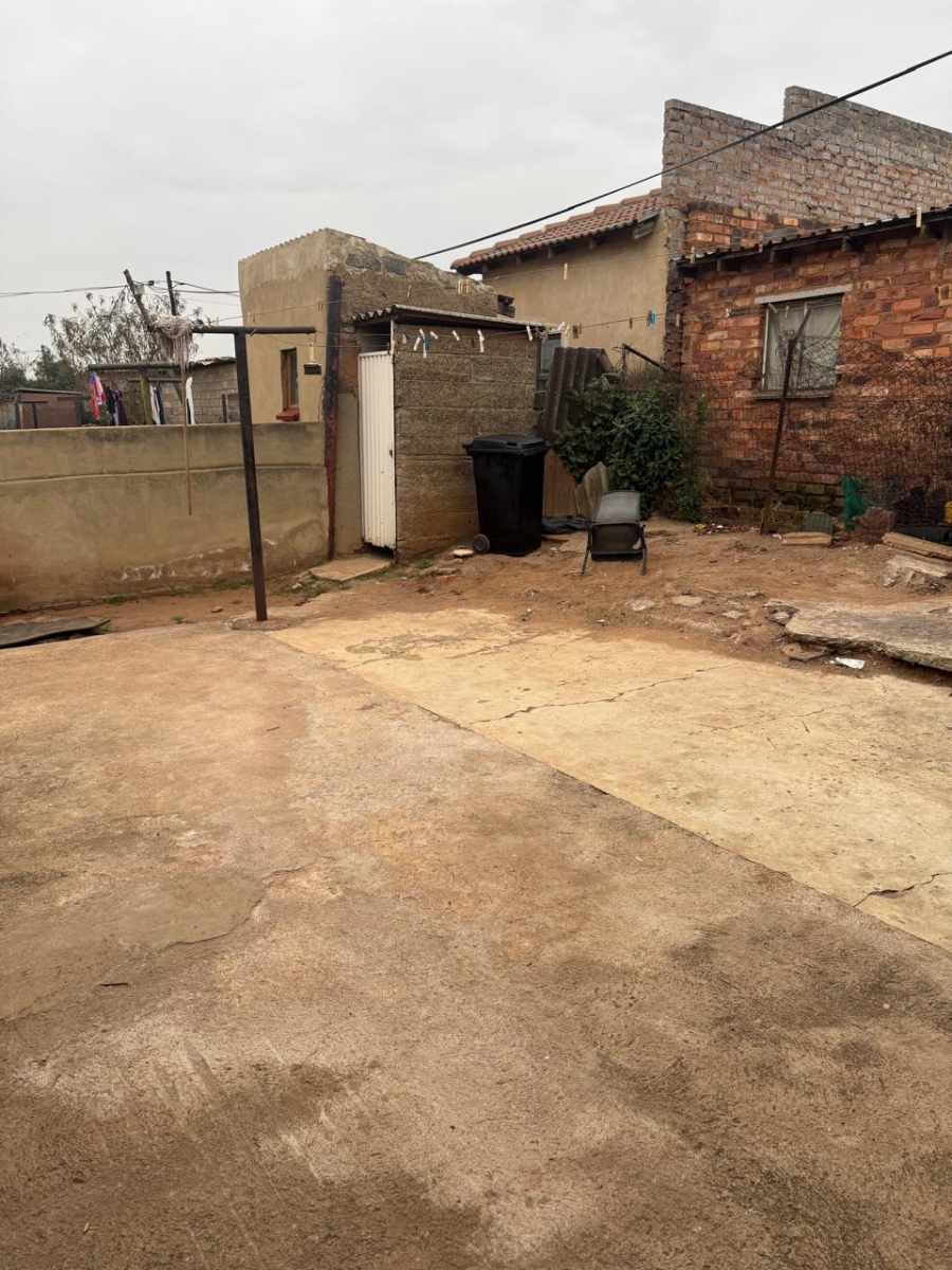 2 Bedroom Property for Sale in Tsakane Gauteng