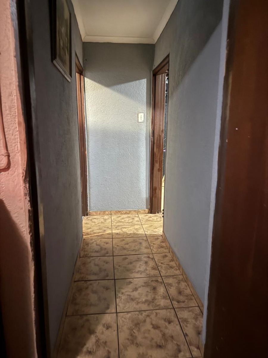 2 Bedroom Property for Sale in Tsakane Gauteng