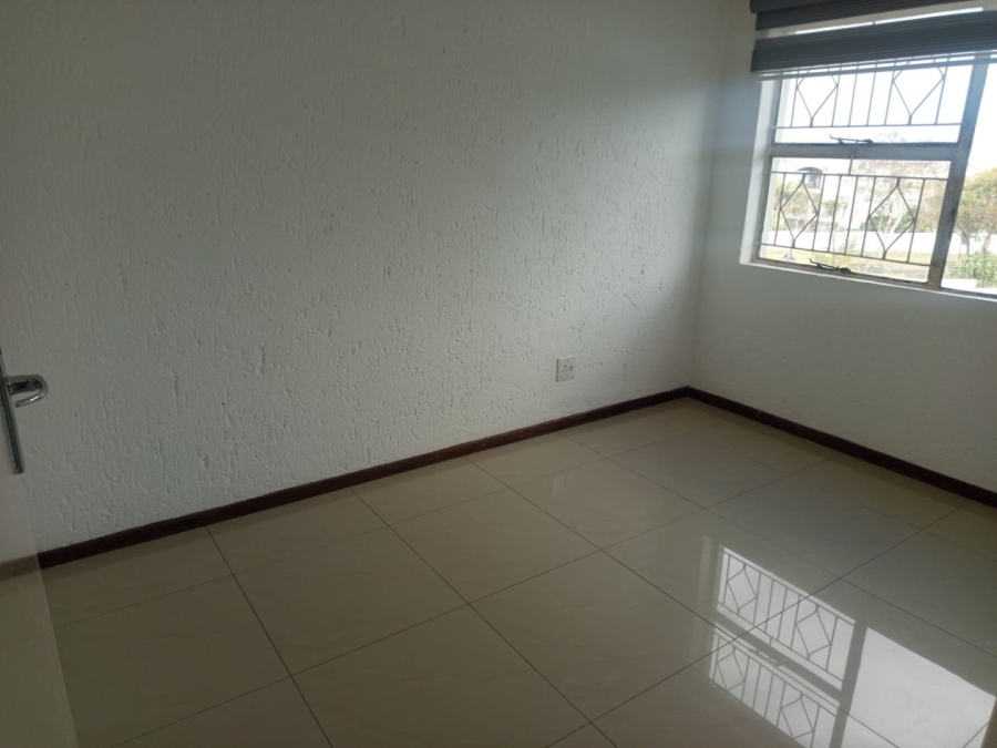 To Let 2 Bedroom Property for Rent in Vorna Valley Gauteng