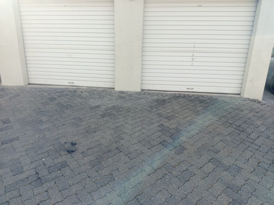 To Let 2 Bedroom Property for Rent in Vorna Valley Gauteng