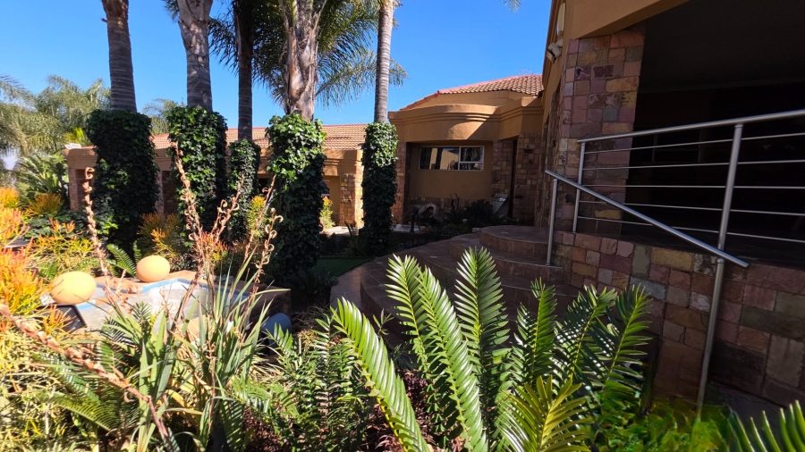  Bedroom Property for Sale in Erasmia Gauteng