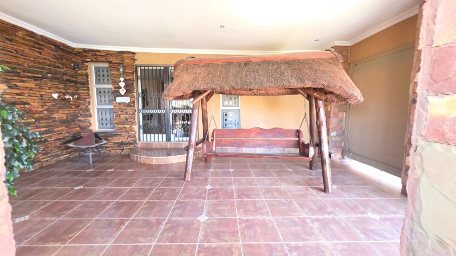  Bedroom Property for Sale in Erasmia Gauteng