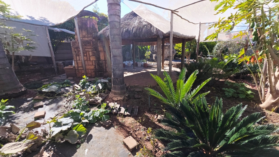  Bedroom Property for Sale in Erasmia Gauteng