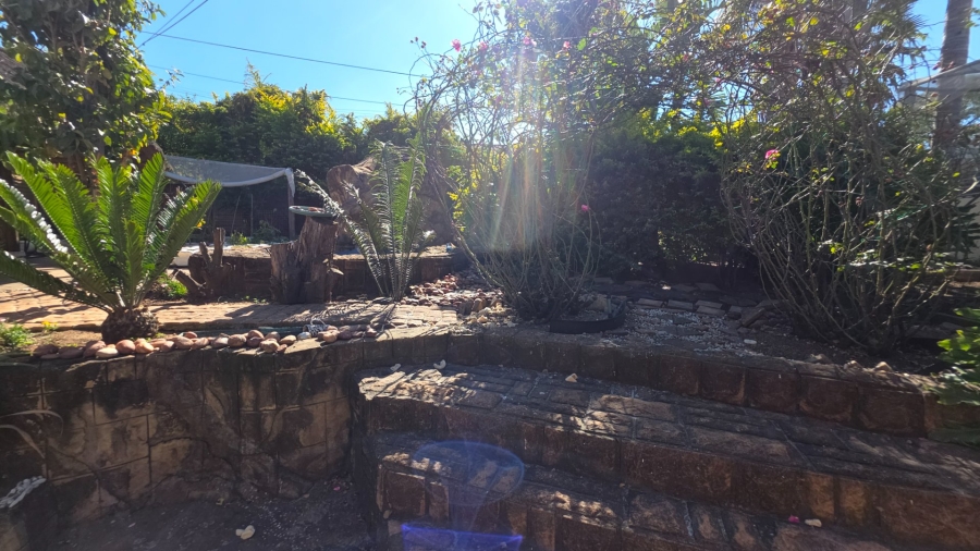  Bedroom Property for Sale in Erasmia Gauteng