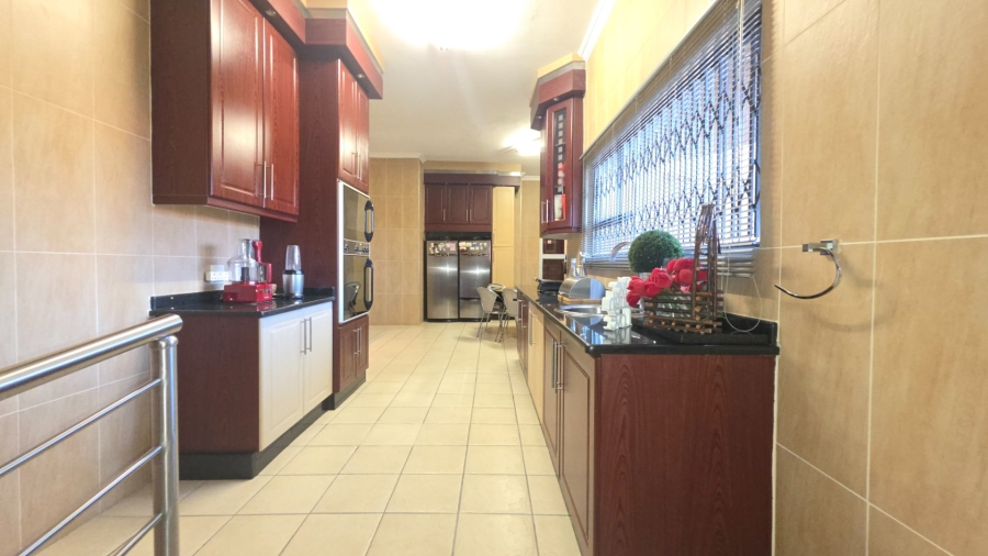  Bedroom Property for Sale in Erasmia Gauteng