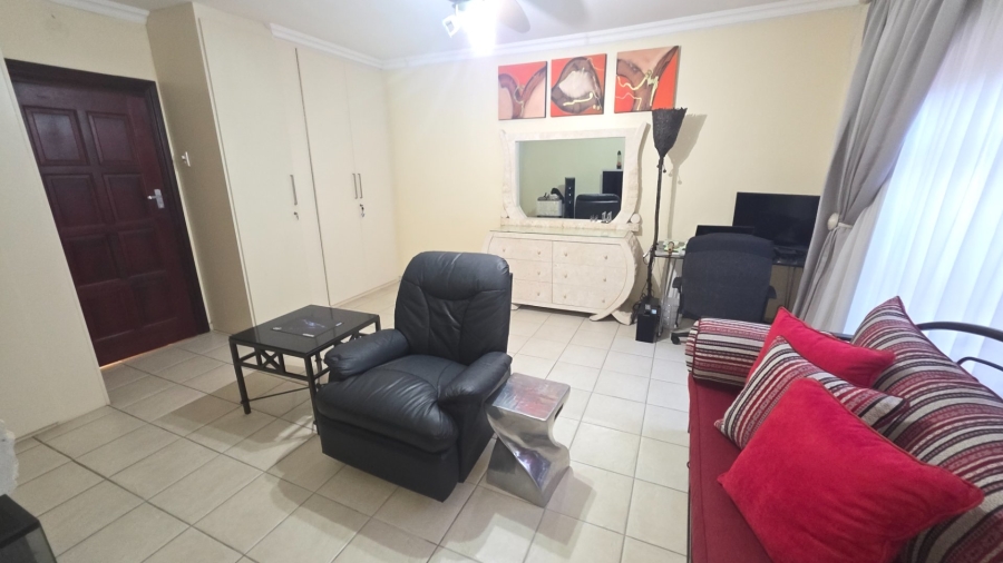  Bedroom Property for Sale in Erasmia Gauteng
