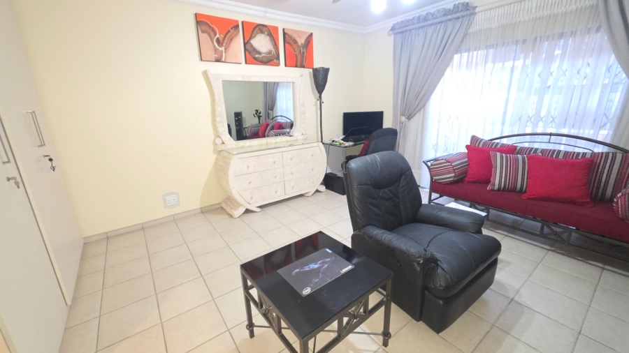  Bedroom Property for Sale in Erasmia Gauteng