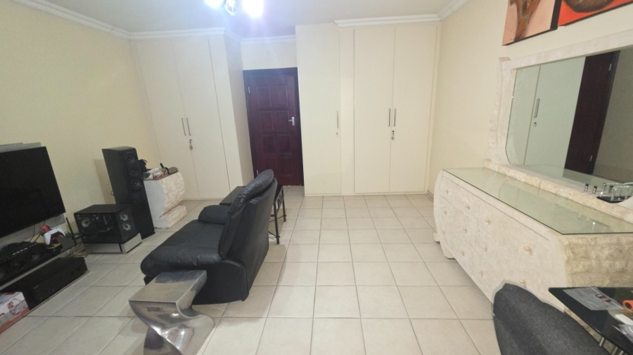  Bedroom Property for Sale in Erasmia Gauteng