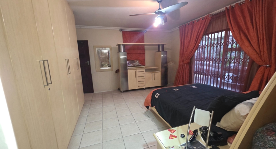  Bedroom Property for Sale in Erasmia Gauteng