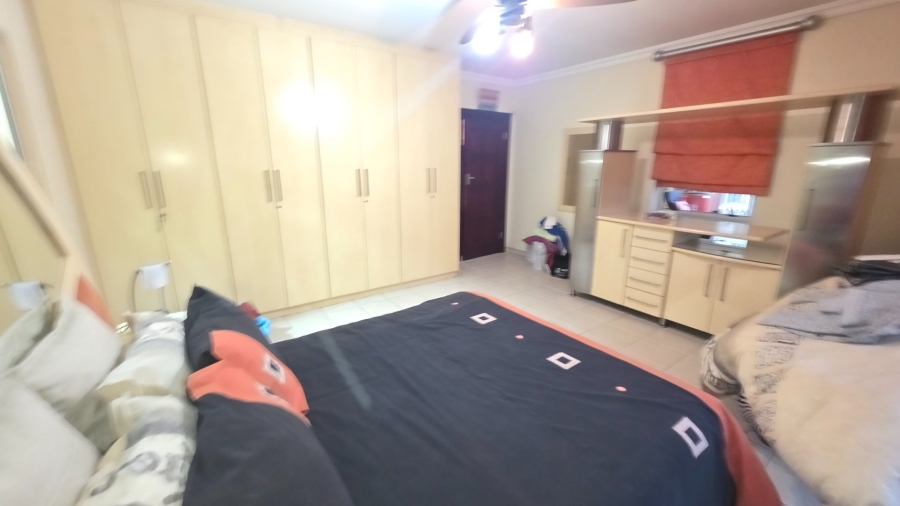  Bedroom Property for Sale in Erasmia Gauteng