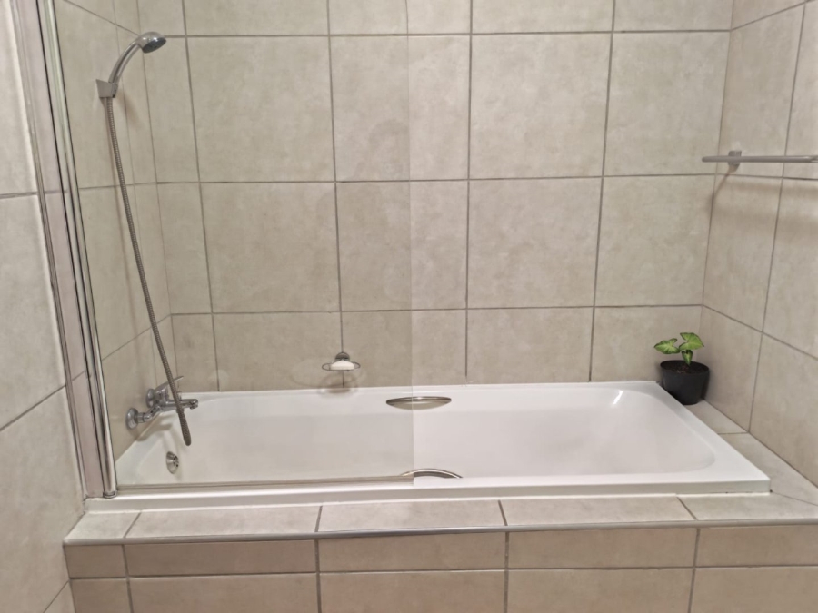 2 Bedroom Property for Sale in Brentwood Park Gauteng