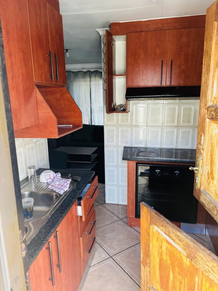 To Let 2 Bedroom Property for Rent in Soshanguve XX Gauteng