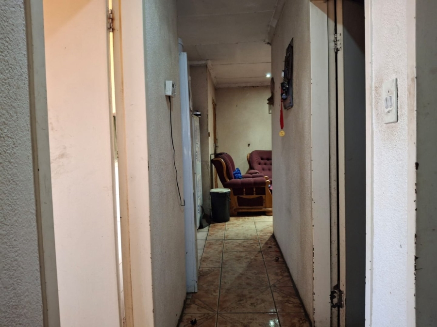 6 Bedroom Property for Sale in Van Dyk Park Gauteng