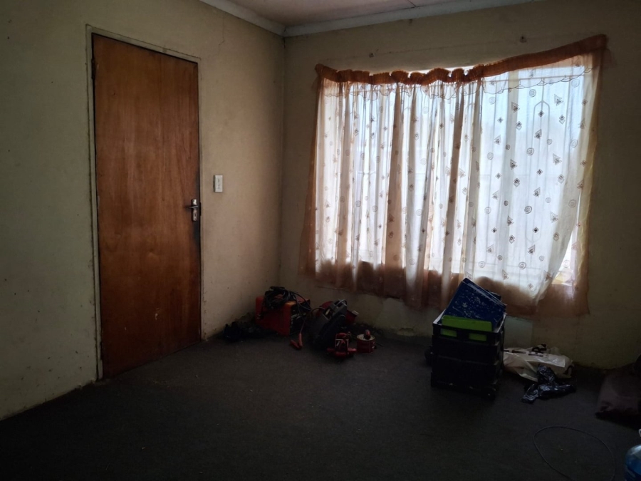 6 Bedroom Property for Sale in Van Dyk Park Gauteng