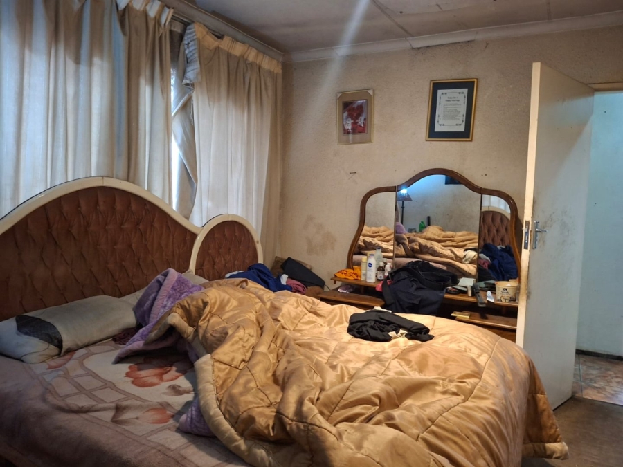 6 Bedroom Property for Sale in Van Dyk Park Gauteng